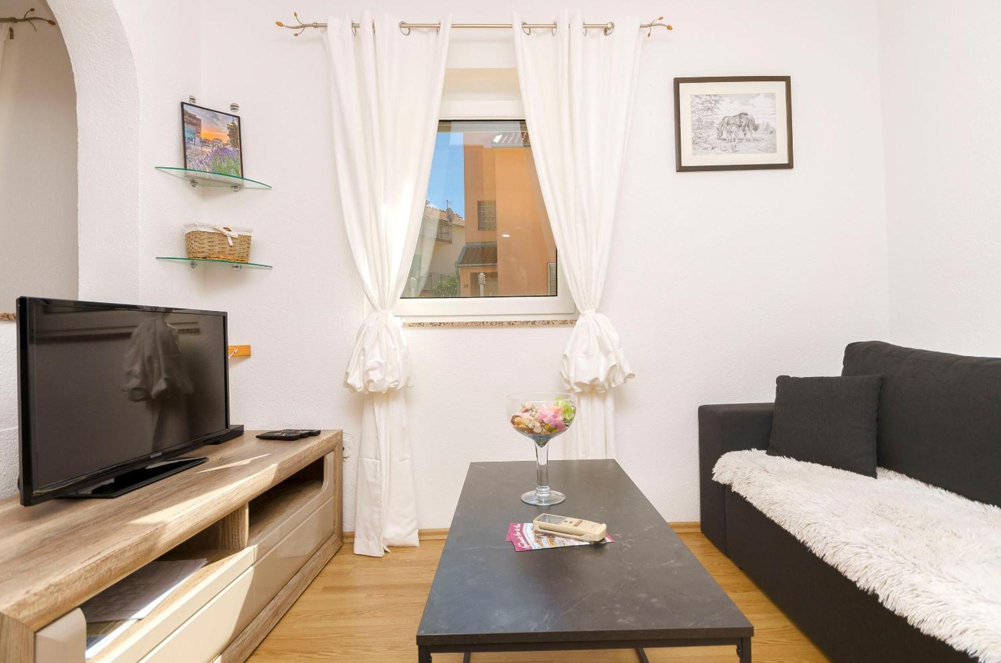 Apartment Ani 보디체 외부 사진